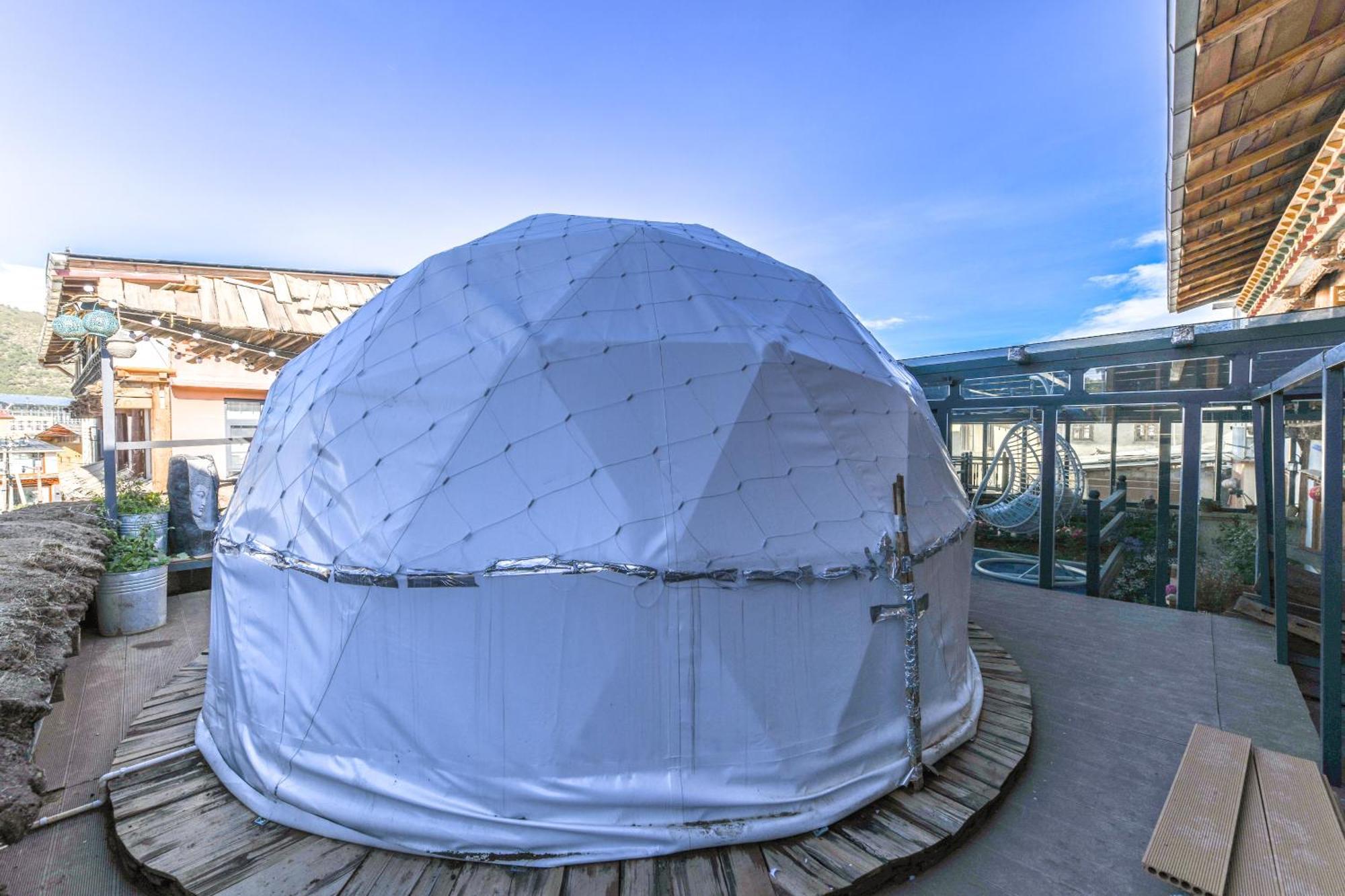The Blue Mountains On The Moon Hotell Shangri-La Eksteriør bilde
