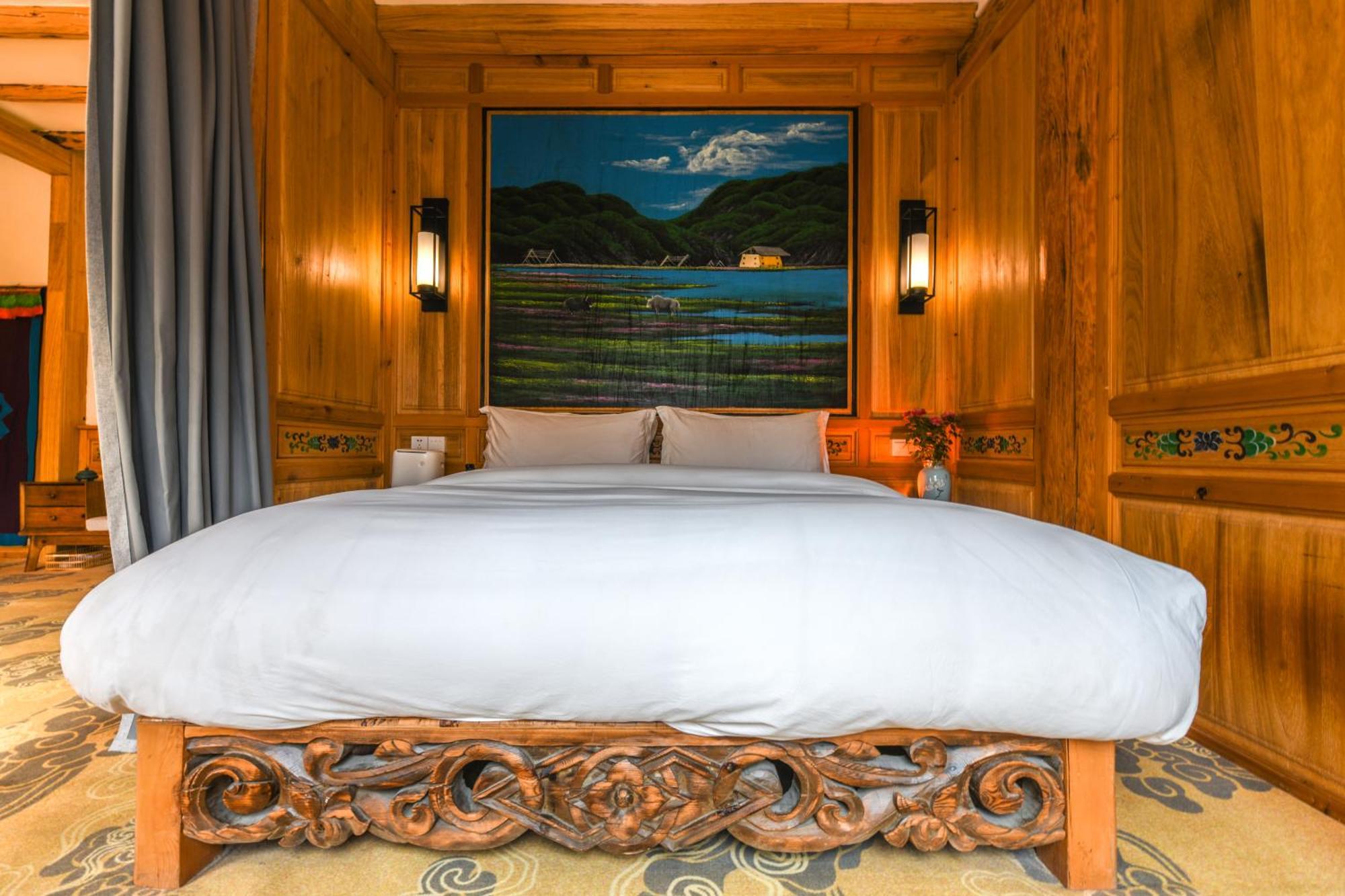 The Blue Mountains On The Moon Hotell Shangri-La Eksteriør bilde