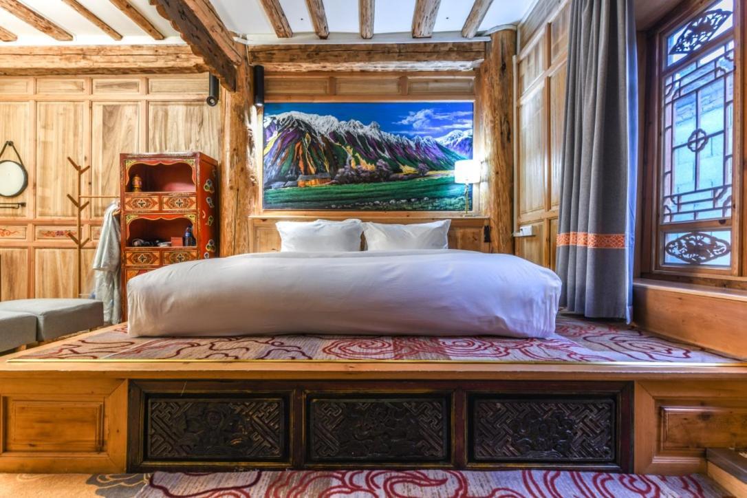The Blue Mountains On The Moon Hotell Shangri-La Eksteriør bilde